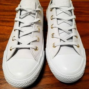 Never worn stone gray leather converse